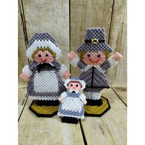 Vtg Thanksgiving Pilgrim Family Plastic Canvas Craft Set of 3 (b5)